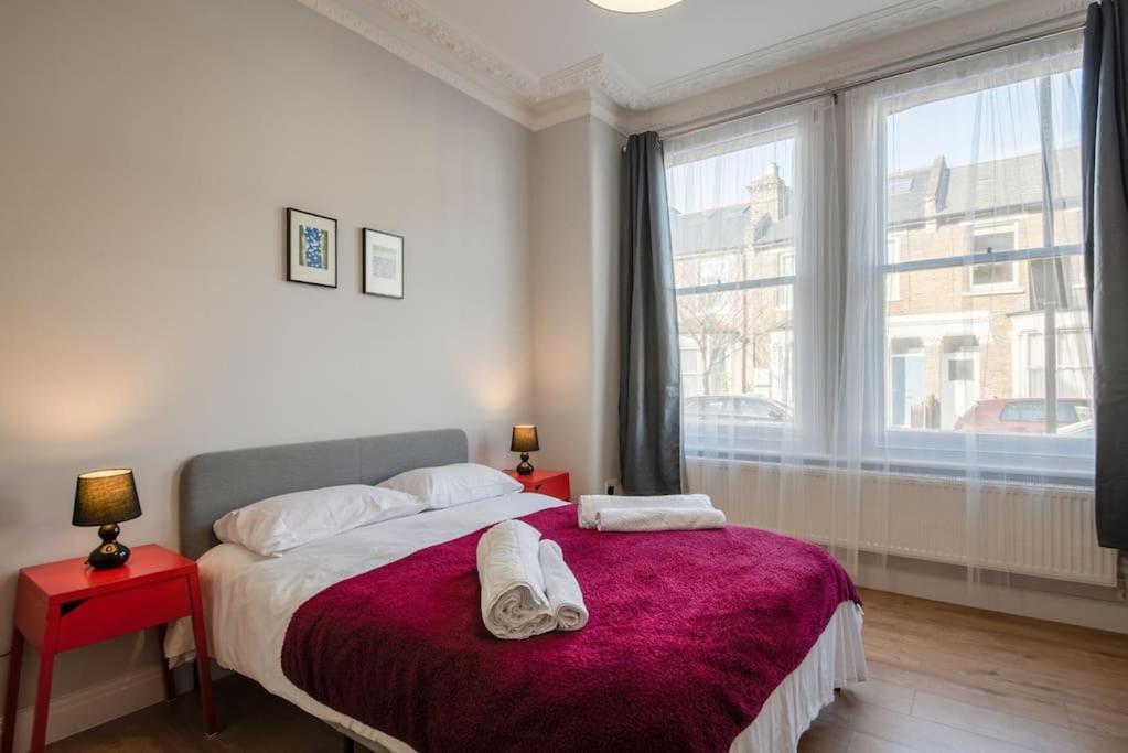 3 Bed Flat In Hammersmith Close To Underground Londres
